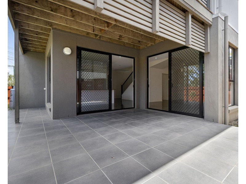 1 ARAKURTA ST, Lota QLD 4179