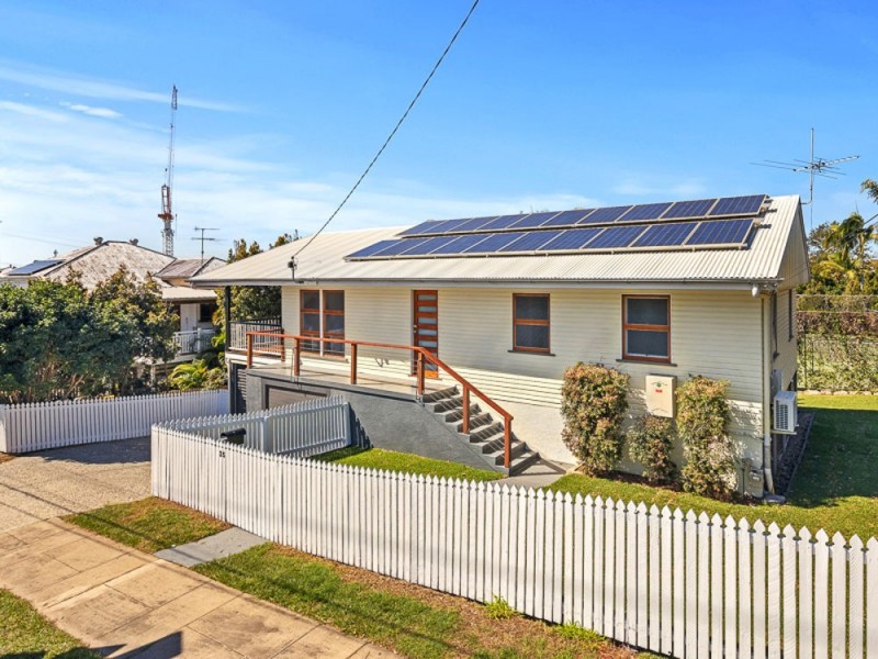 35 Sixth Avenue, Coorparoo QLD 4151