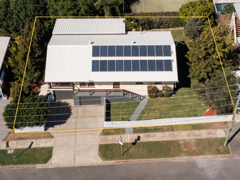 35 Sixth Avenue, Coorparoo QLD 4151