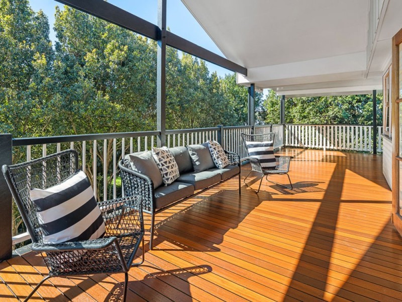 35 Sixth Avenue, Coorparoo QLD 4151