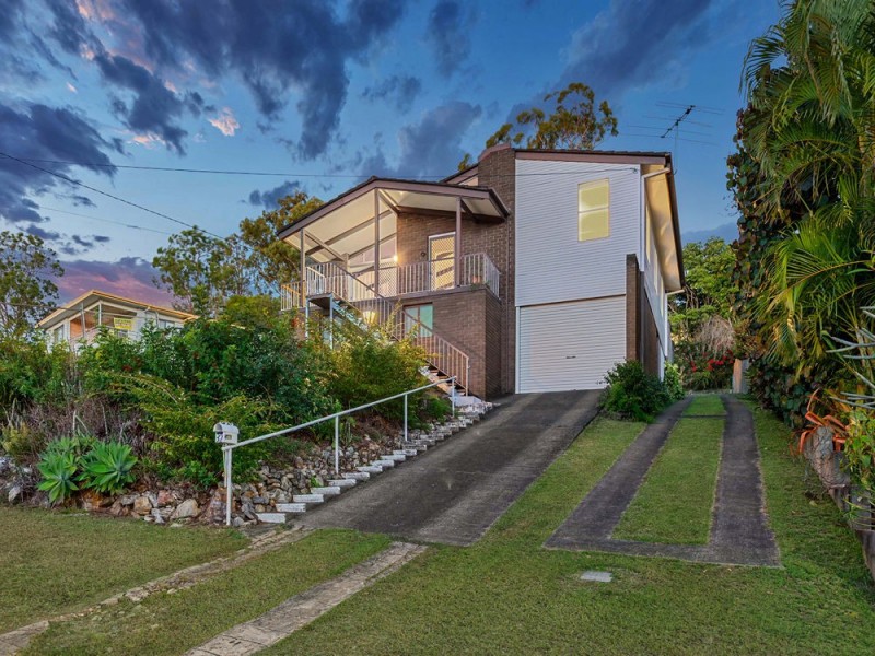 32 Norcombe Street, Carina QLD 4152
