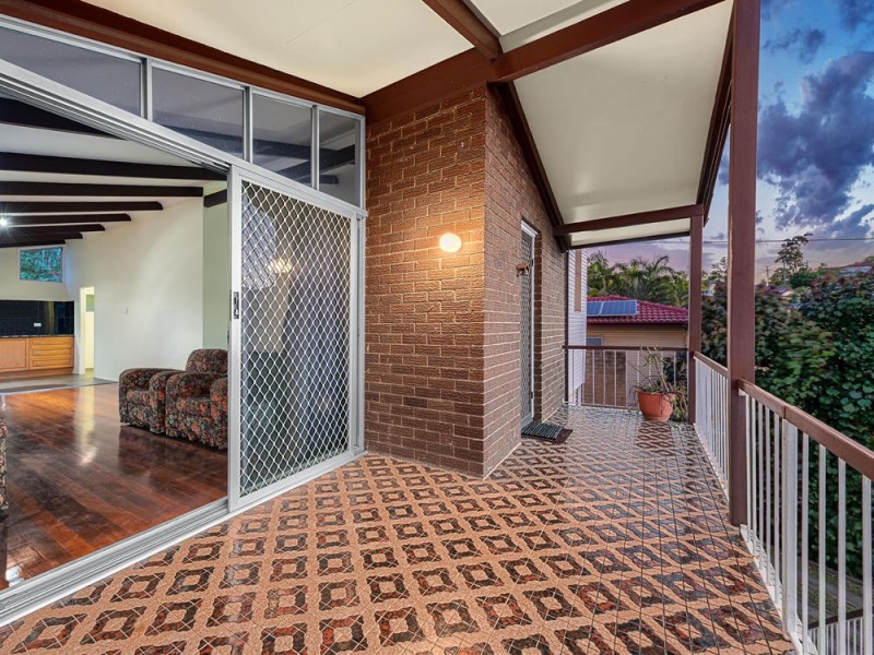 32 Norcombe Street, Carina QLD 4152