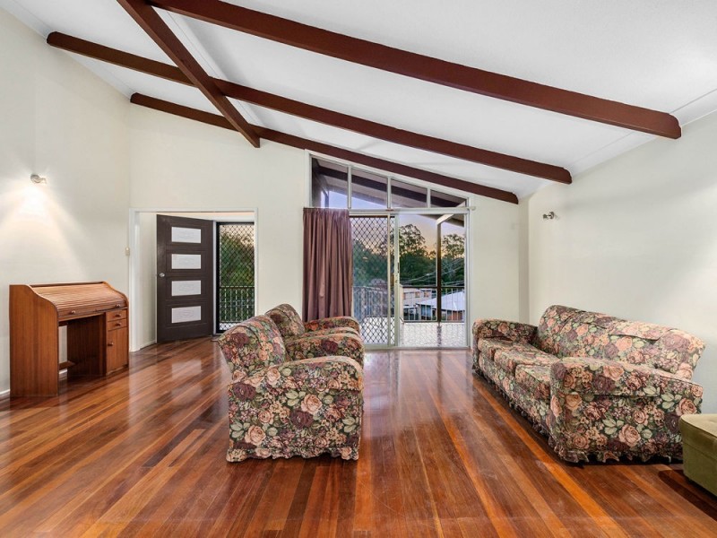 32 Norcombe Street, Carina QLD 4152