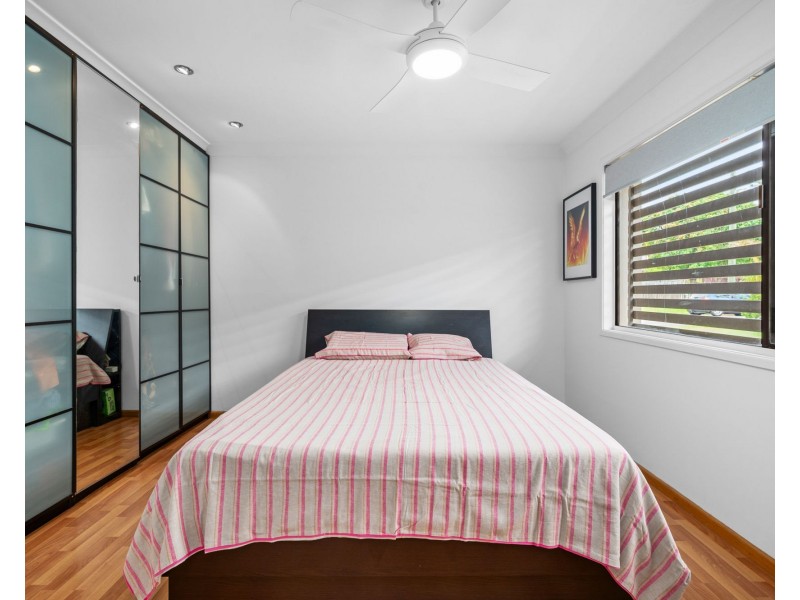 16 Hillside Drive, Daisy Hill QLD 4127