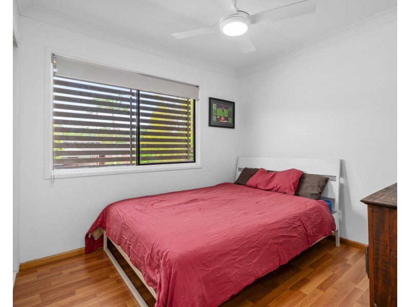 16 Hillside Drive, Daisy Hill QLD 4127