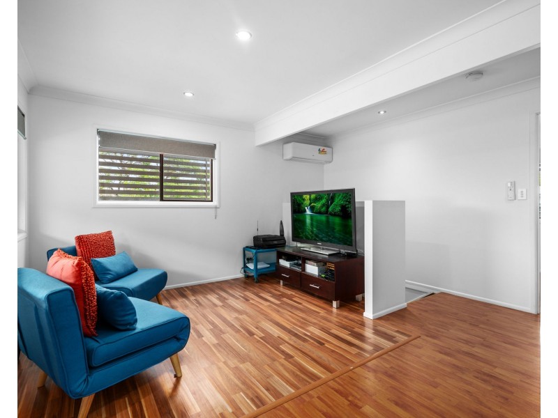 16 Hillside Drive, Daisy Hill QLD 4127