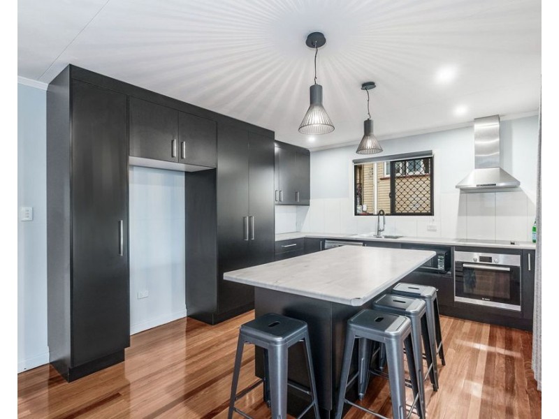 16 Mayfair St, Carina QLD 4152