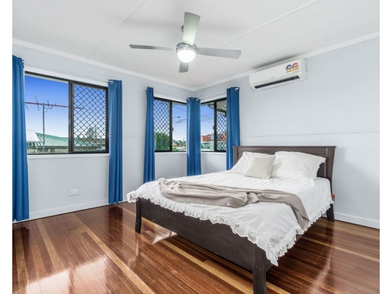 16 Mayfair St, Carina QLD 4152