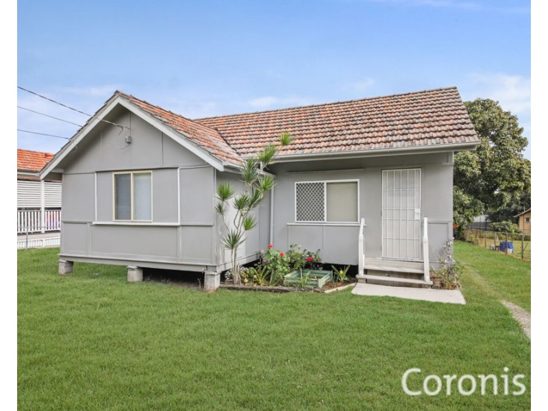 8 NETTLETON CRESCENT, Moorooka QLD 4105