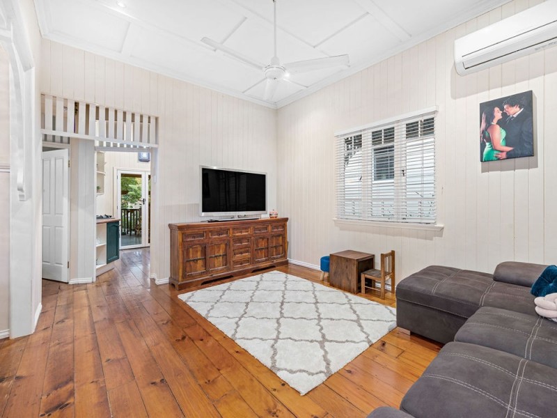 93 Pembroke Road, Coorparoo QLD 4151