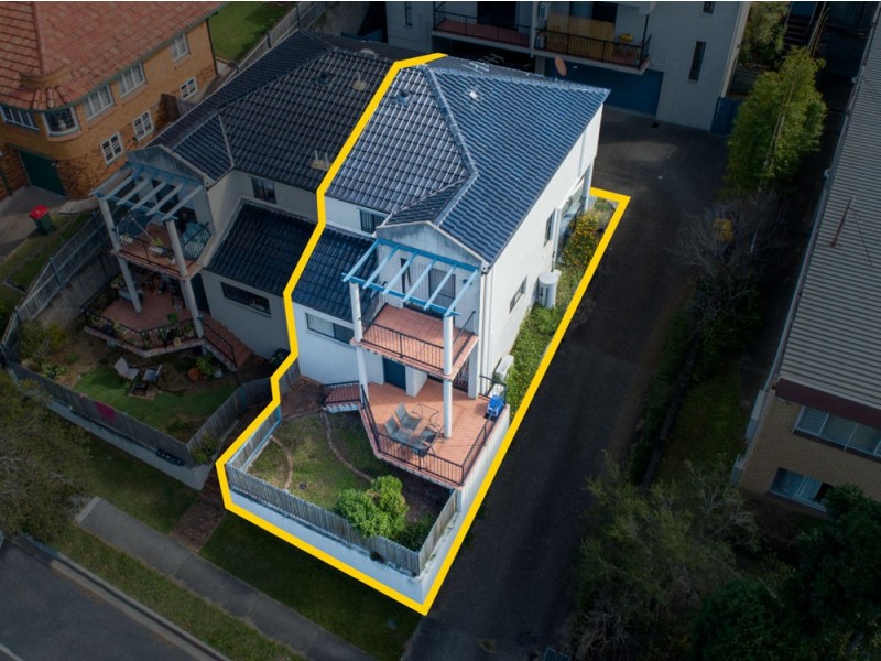 2/22 Pembroke Road, Coorparoo QLD 4151