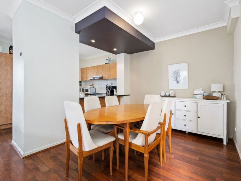 2/22 Pembroke Road, Coorparoo QLD 4151