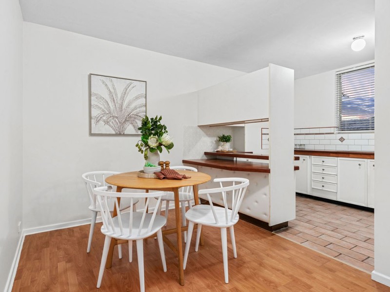 2/111 Kirkland Avenue, Coorparoo QLD 4151