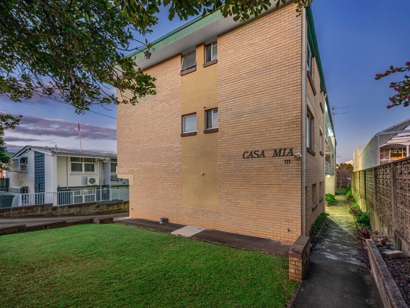 2/111 Kirkland Avenue, Coorparoo QLD 4151