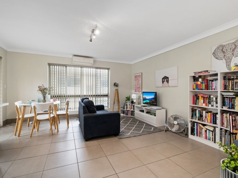 2/42 Garden Terrace, Newmarket QLD 4051