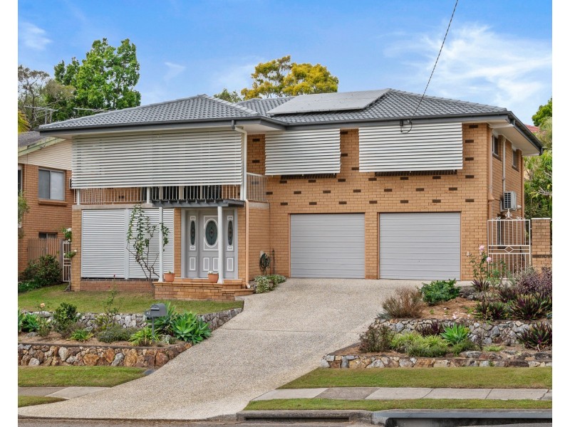 42 Luprena Street, Mansfield QLD 4122