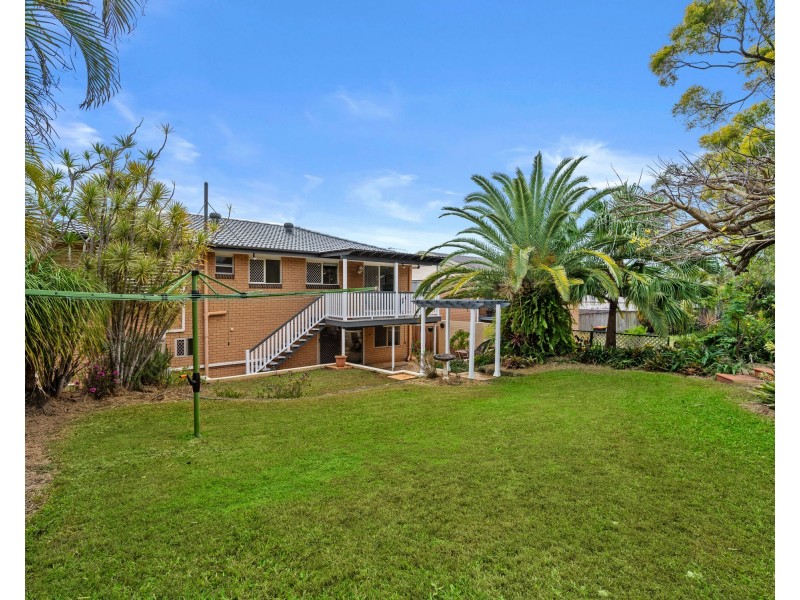 42 Luprena Street, Mansfield QLD 4122