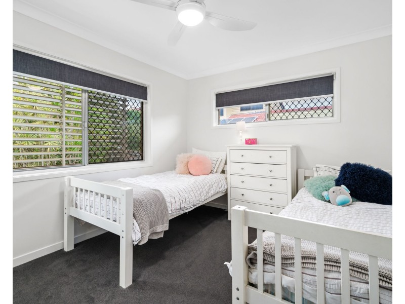 42 Luprena Street, Mansfield QLD 4122