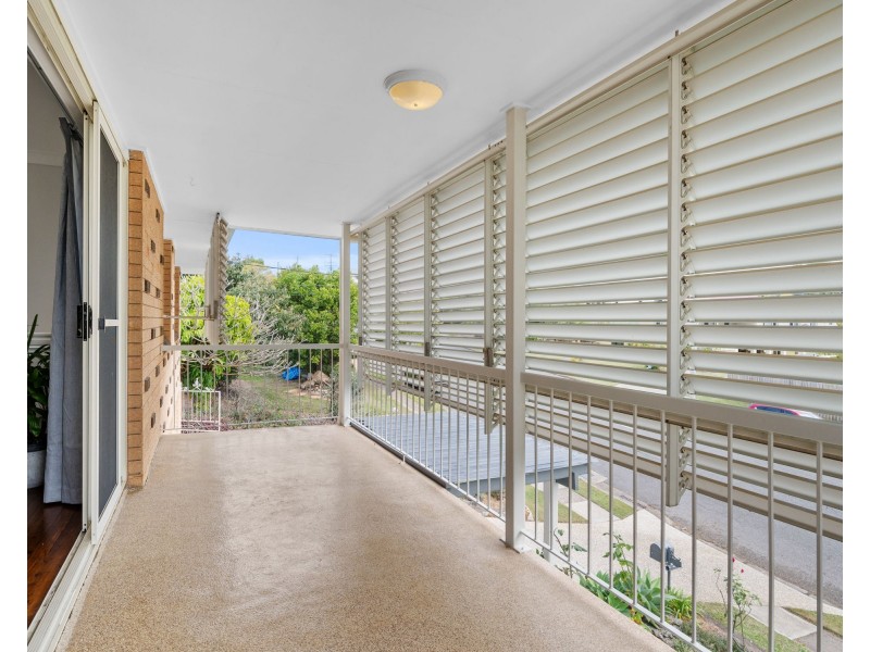 42 Luprena Street, Mansfield QLD 4122