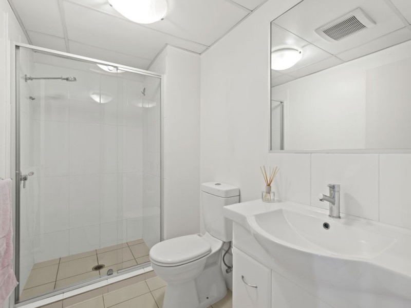 36/51 Playfield Street, Chermside QLD 4032