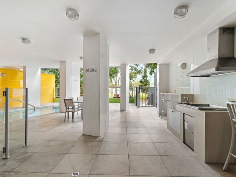 36/51 Playfield Street, Chermside QLD 4032