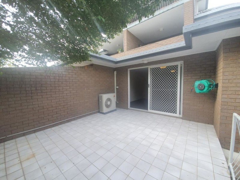 1/11 Shakespeare Street, Coorparoo QLD 4151