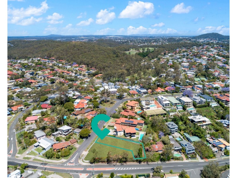 7 Buena Vista Ave, Coorparoo QLD 4151