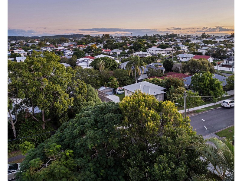 46 Corfield Street, Carina QLD 4152