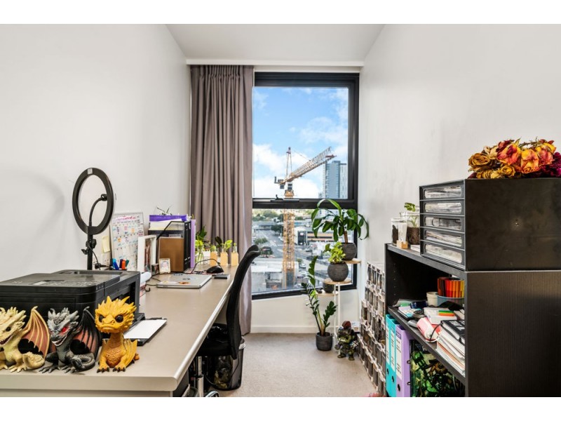 1001/17 Deshon Street, Woolloongabba QLD 4102