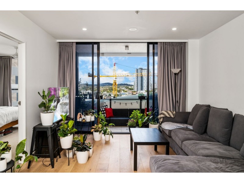 1001/17 Deshon Street, Woolloongabba QLD 4102