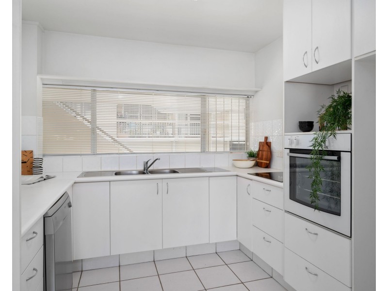 2/5 Burt Street, Auchenflower QLD 4066