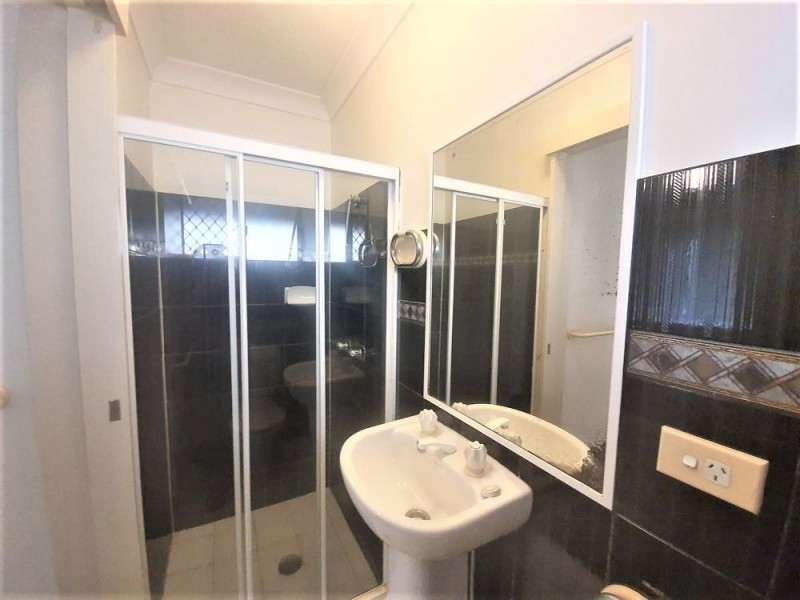 7/11 Shakespeare Street, Coorparoo QLD 4151