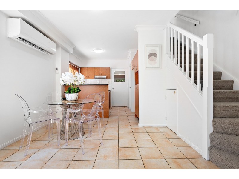 2/28 Key Street, Morningside QLD 4170