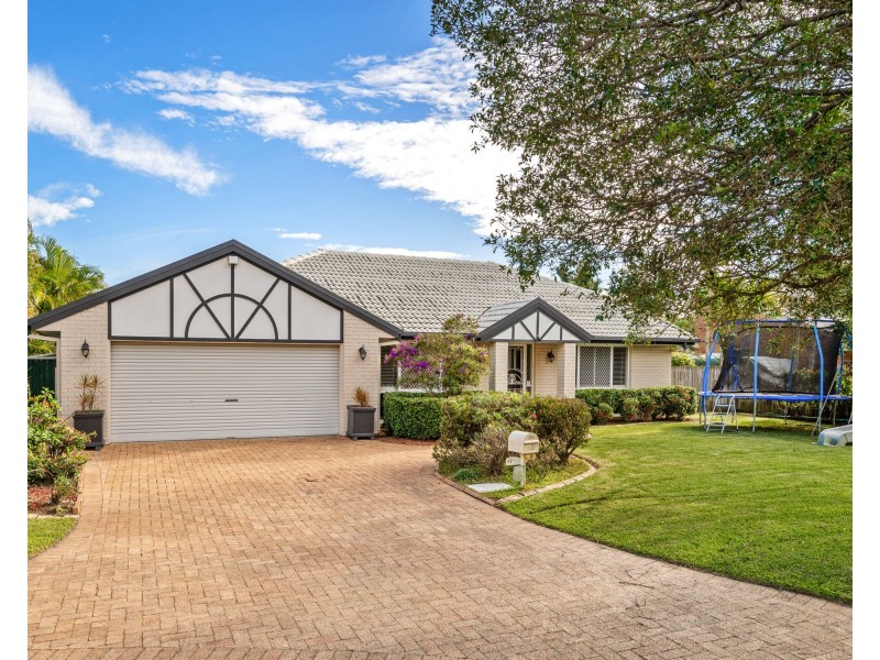 17 Michelangelo Crescent, Mackenzie QLD 4156