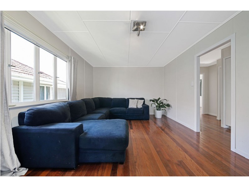 12 Erica Street, Cannon Hill QLD 4170