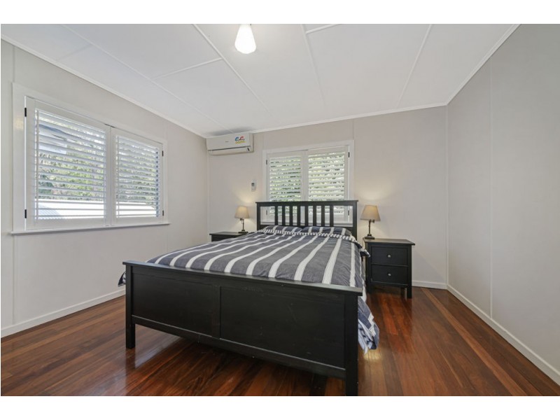 12 Erica Street, Cannon Hill QLD 4170