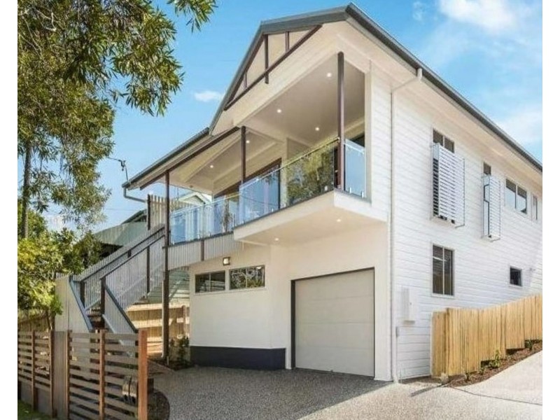 70 Riding Road, Hawthorne QLD 4171