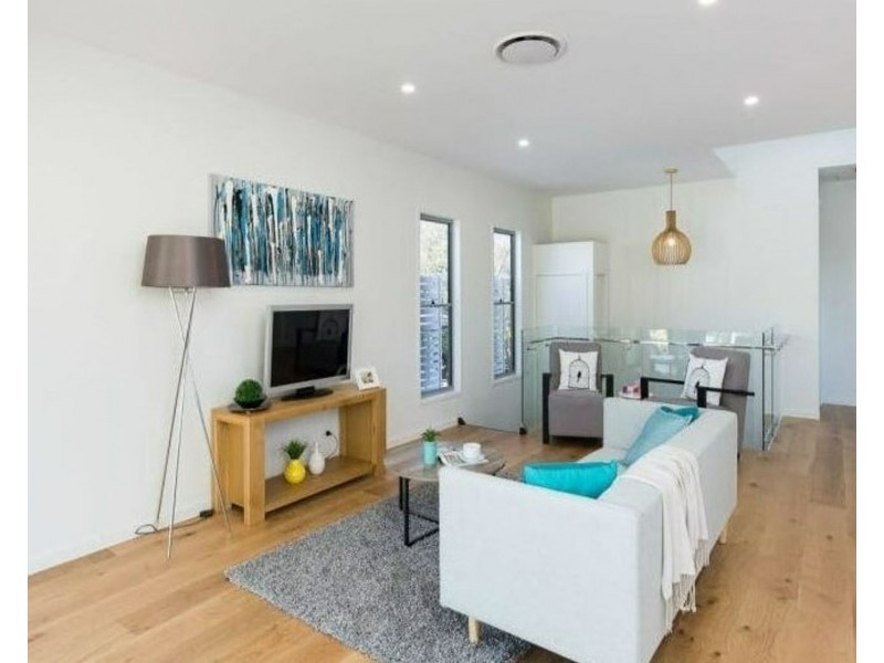 70 Riding Road, Hawthorne QLD 4171