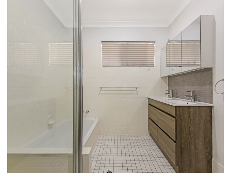 2/43 Norfolk Street, Coorparoo QLD 4151