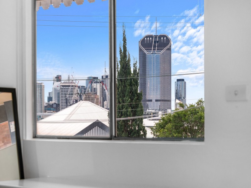 1/50 Hampstead Road, Highgate Hill QLD 4101