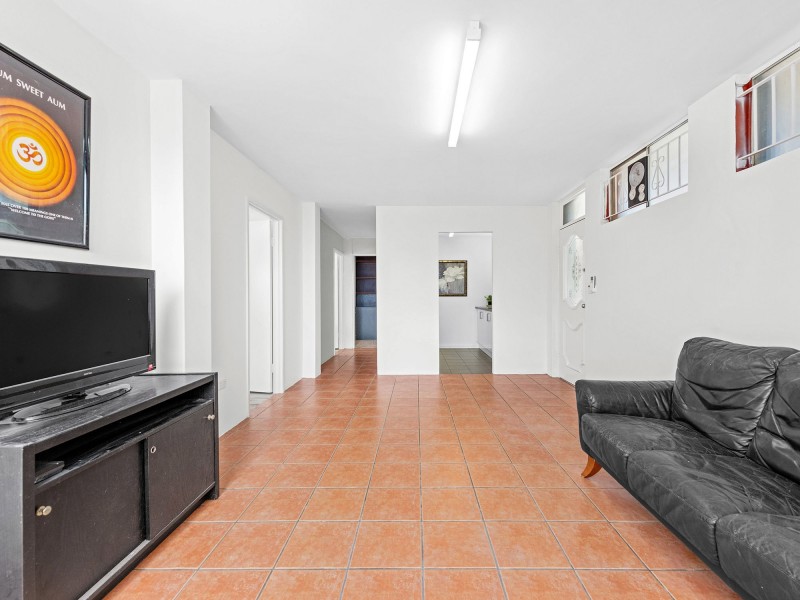 1/50 Hampstead Road, Highgate Hill QLD 4101
