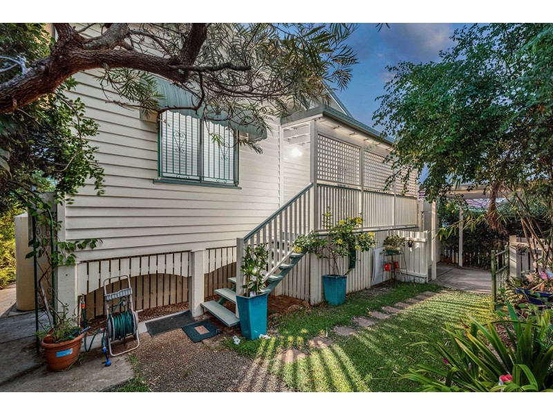 48 Allambie Street, Carina QLD 4152