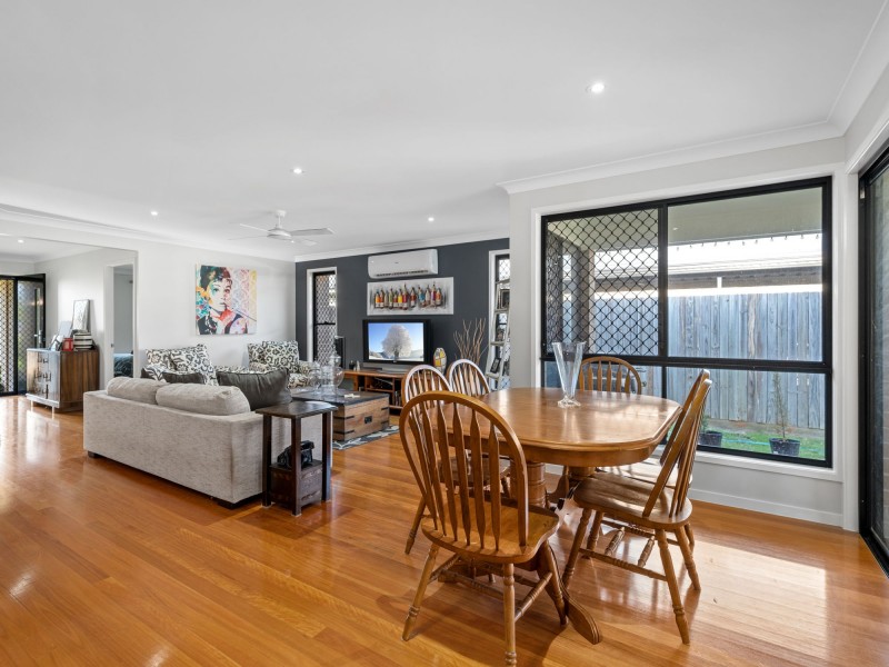 10 Hoskins Drive, Wellington Point QLD 4160