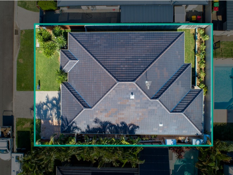 10 Hoskins Drive, Wellington Point QLD 4160