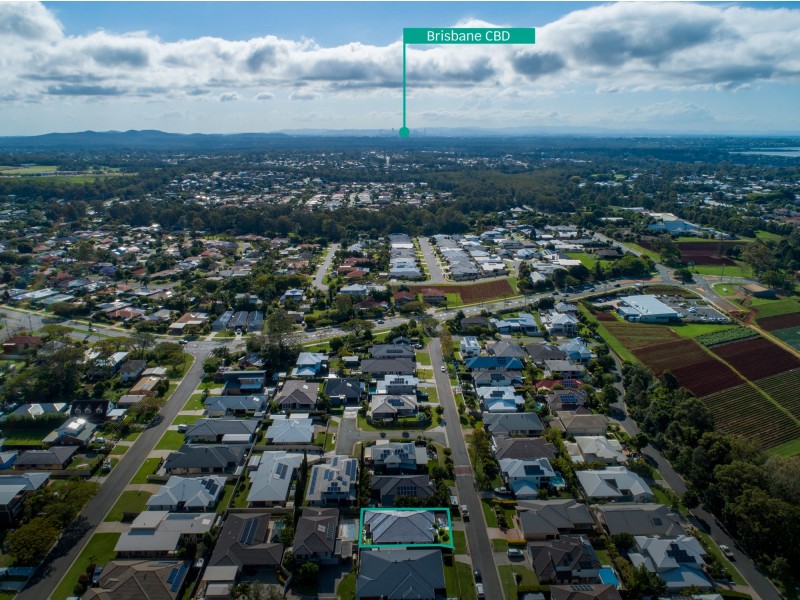 10 Hoskins Drive, Wellington Point QLD 4160