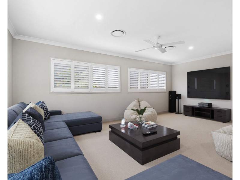 6 Sapphire Street, Holland Park QLD 4121