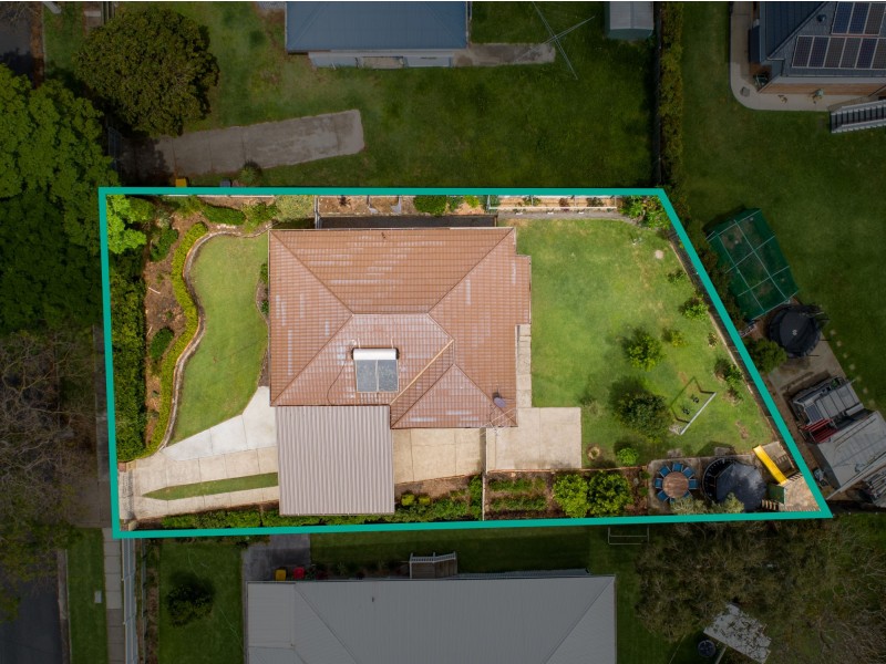 75 Cradock Street, Holland Park QLD 4121