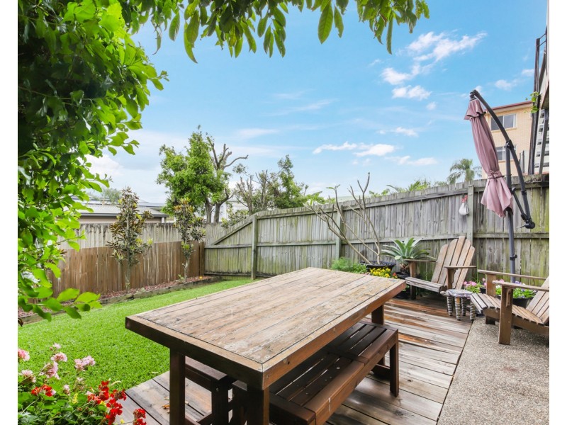 4/17 Rialto St, Coorparoo QLD 4151