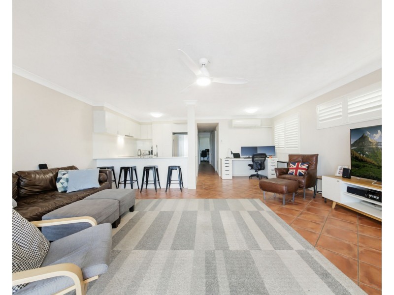 4/17 Rialto St, Coorparoo QLD 4151