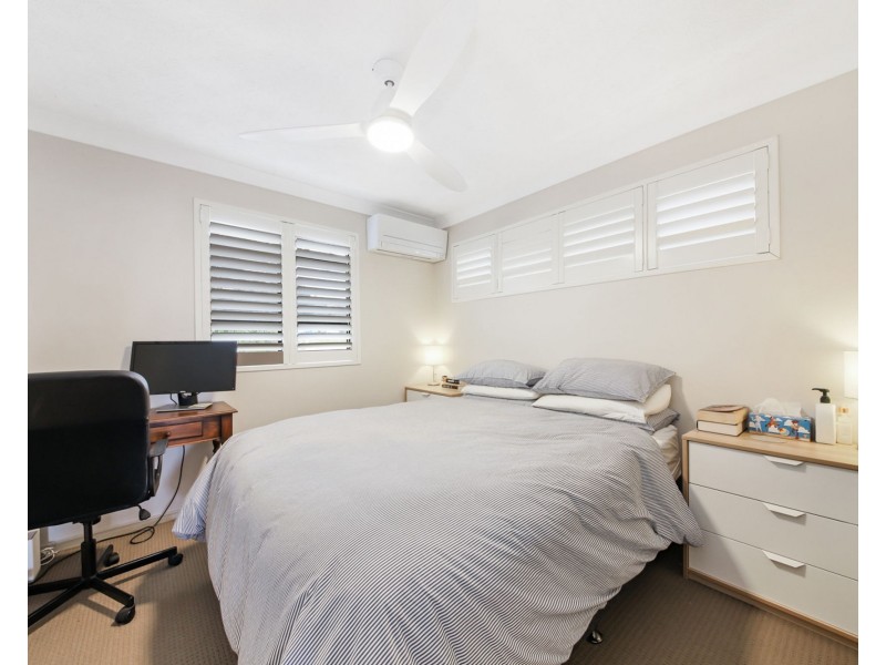 4/17 Rialto St, Coorparoo QLD 4151